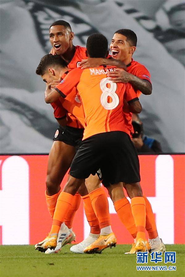 欧冠:皇家马德里负顿涅茨克矿工【开云kaiyun官方网站】(图13)
欧冠:皇家马德里负顿涅茨克矿工【开云kaiyun官方网站】(图13)