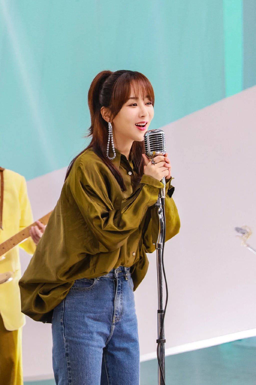 开云kaiyun官方网站-
杨紫壁纸：我想把世界上最好的都给你 却发现世界上最好的就是你(图18)