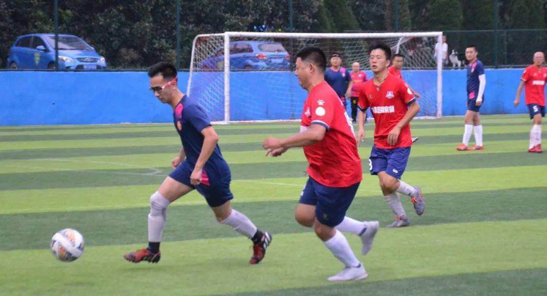 
魅力之夜2020赛季贵阳业余足球甲级联赛 球醉1_kaiyun官网入口(图10)